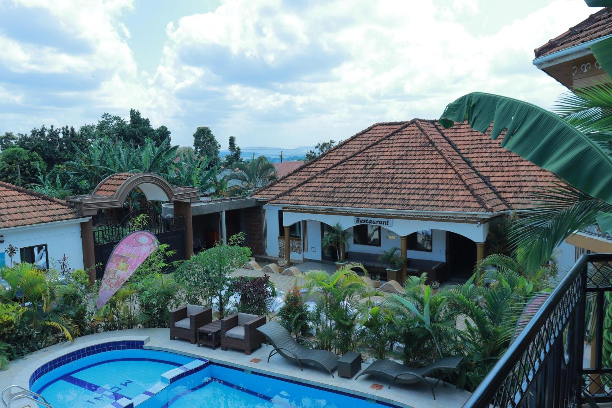 Mowicribs Hotel And Spa Entebbe Exterior foto