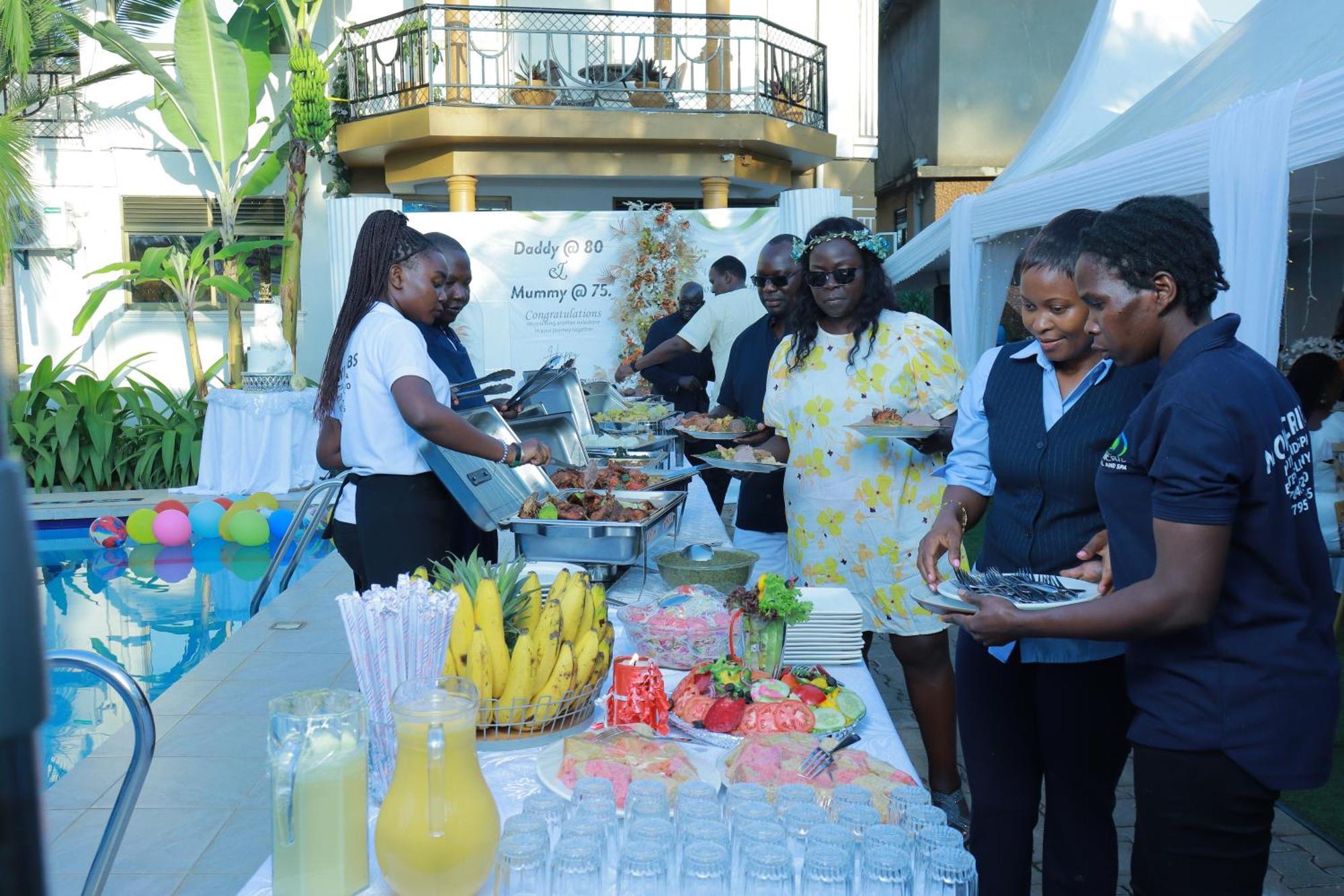 Mowicribs Hotel And Spa Entebbe Exterior foto