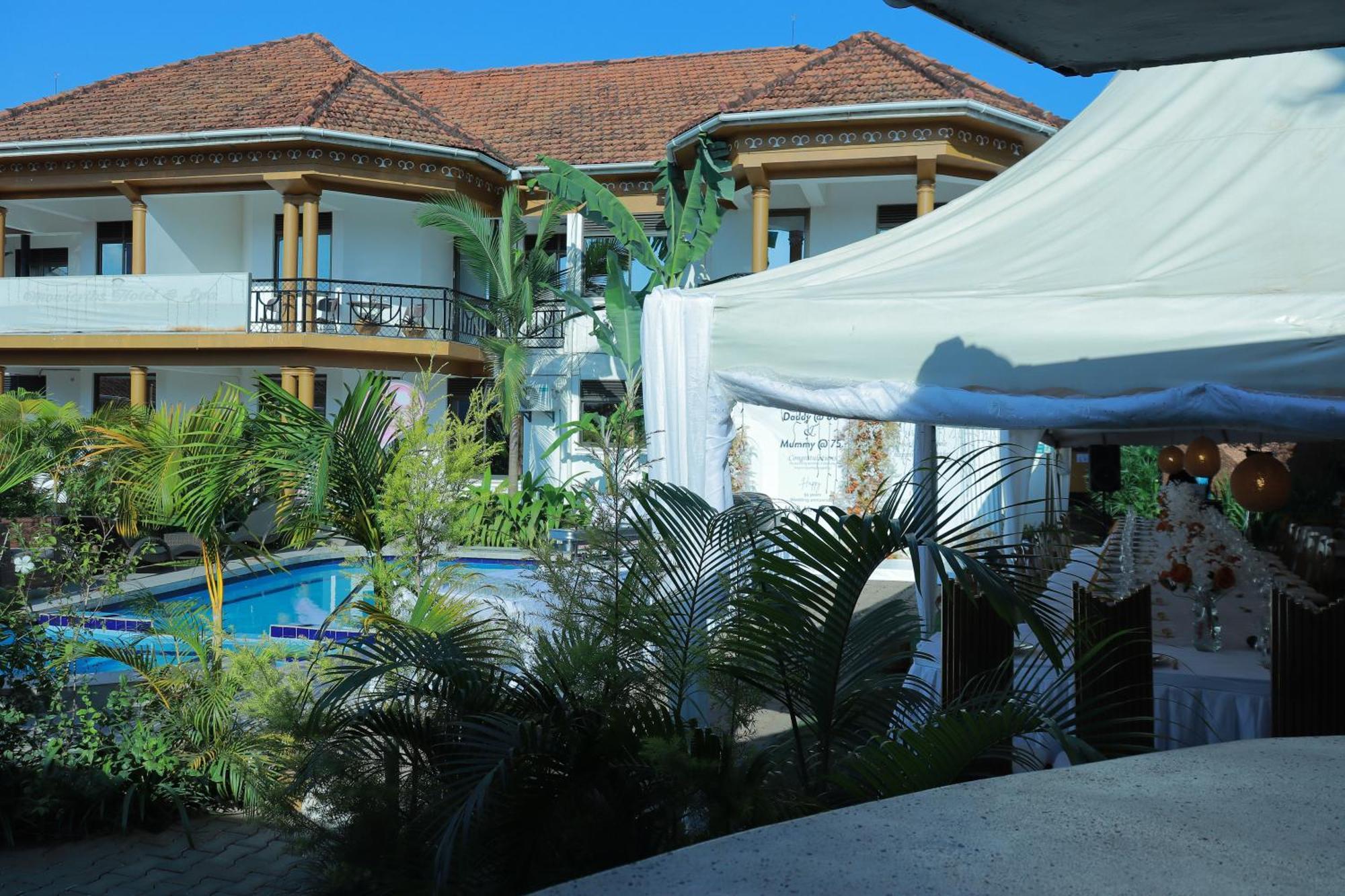 Mowicribs Hotel And Spa Entebbe Exterior foto